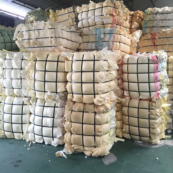 Refillable-recycled-polyurethne-foam-scrap.jpg
